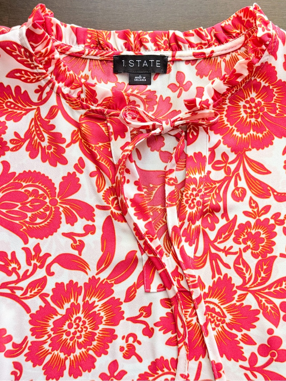 1.STATE Red Floral Ruffle Sleeve Tie Neck Blouse White Yellow Accent - Picture 4 of 9